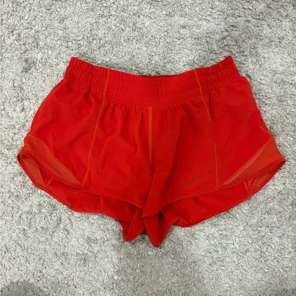 Lululemon Hotty Hot Low-Rise Lined Short 2.5" - Picture 7 of 11